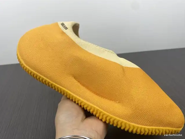 GW5353 Sulfur Knit Adidas RNR Yeezy 0613